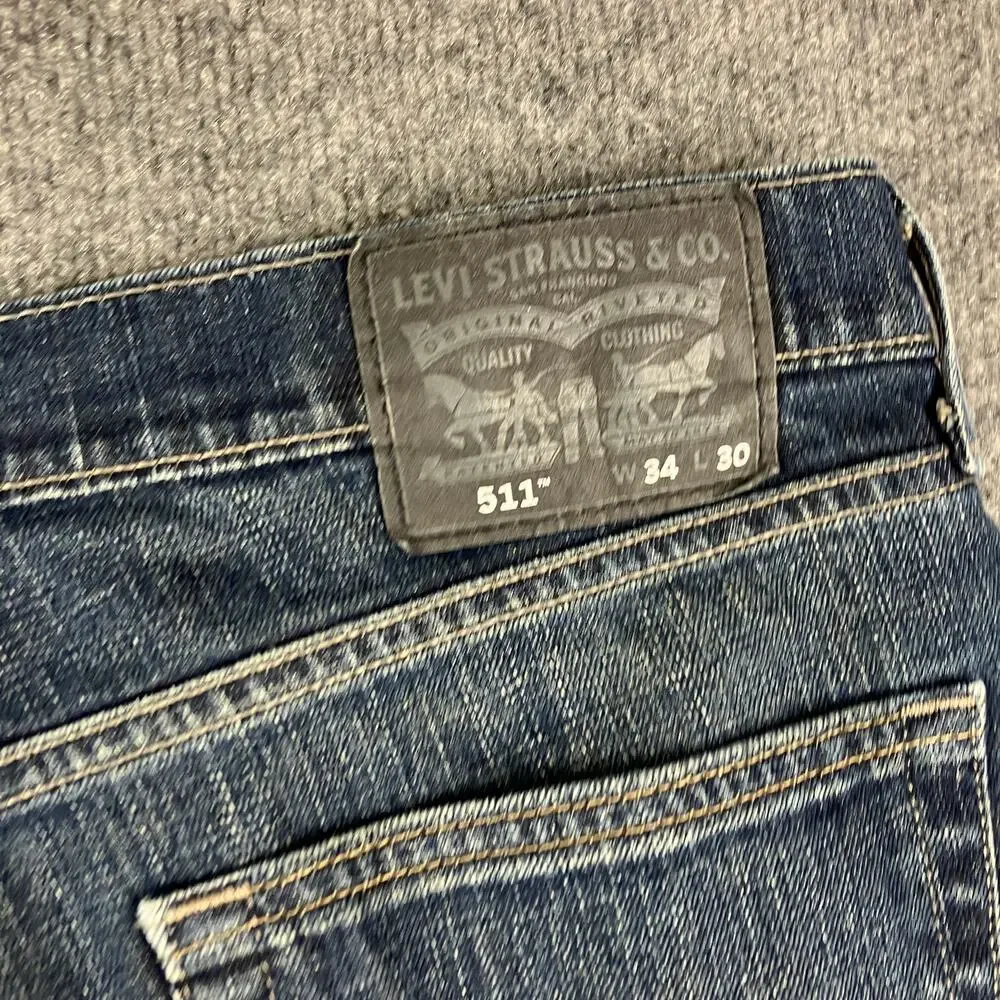 Levi's 511 Men's Jeans Size 34x30 Dark Wash Straight Leg Distressed Denim Casual
